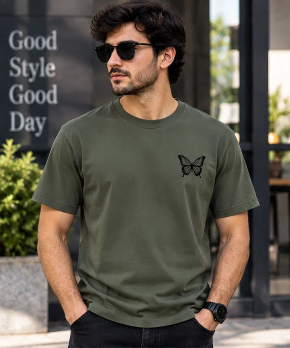 Men’s Light Grey Butterfly Graphic Oversized T-Shirt – Minimal Streetwear Tee